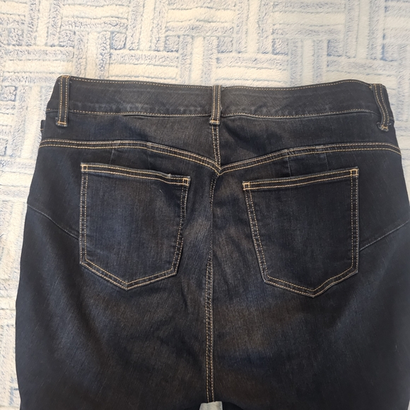 Torrid Premium Stretch Bombshell Skinny Jeans - Picture 4 of 4